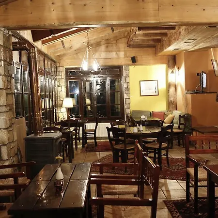 Отель Plastiras Hotel 2*